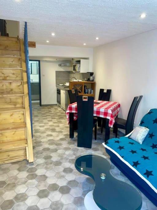 Maison Atypique Dans Circulade Bram Exterior foto